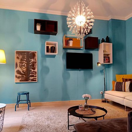 Newly Refurbished Apartment In The City Center Szófia Kültér fotó