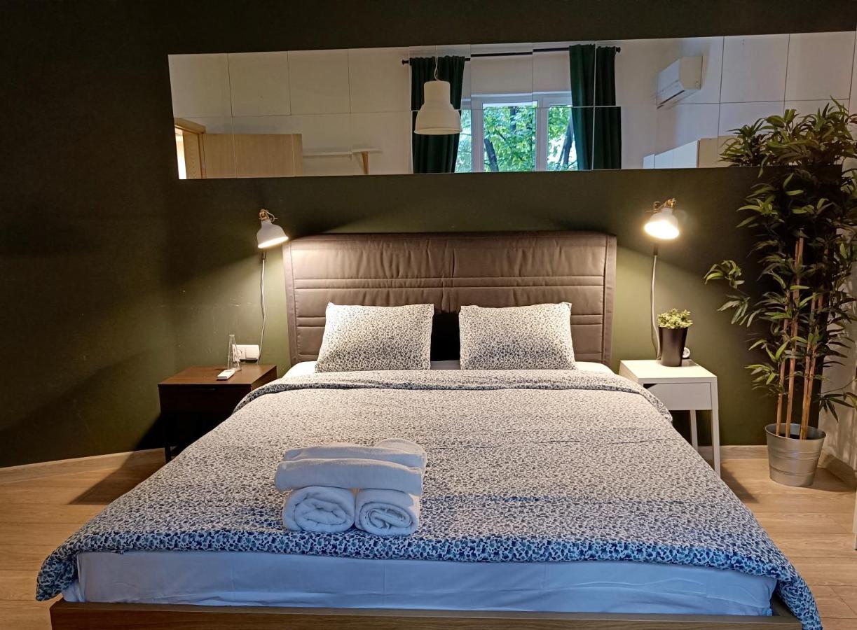 Newly Refurbished Apartment In The City Center Szófia Kültér fotó