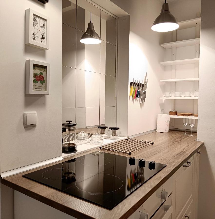Newly Refurbished Apartment In The City Center Szófia Kültér fotó